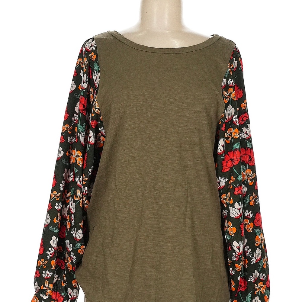 Gigio Green Blouse with Floral Sleeves